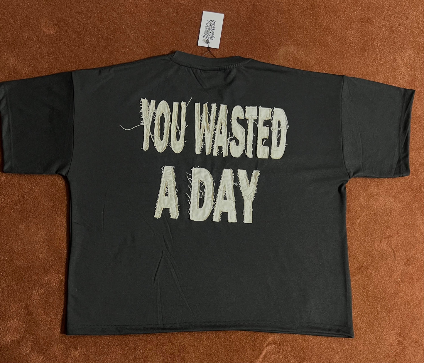 HUSTLAZ DISTRESSED TEE